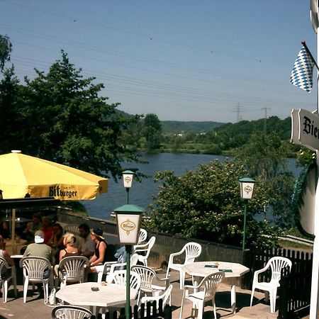 Gaestezimmer Auf Dem Campingplatz Konz Exterior foto